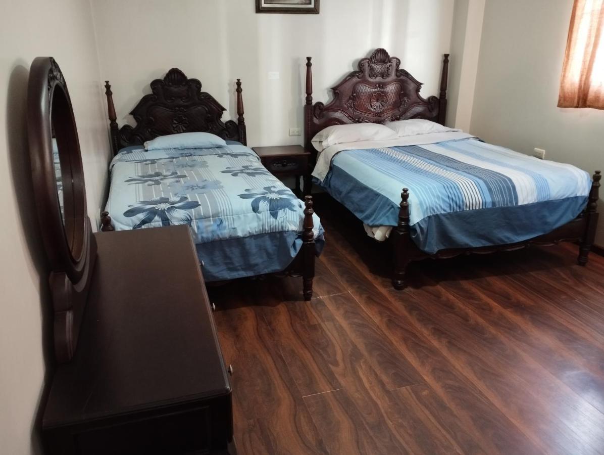 Hotel Saraguro Loja Habitación foto